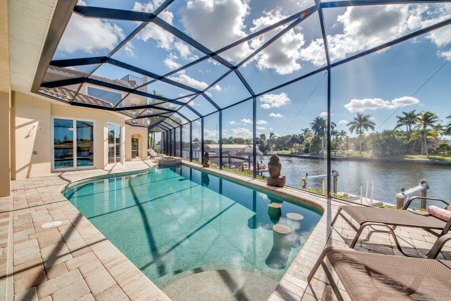 Pool mit Gegenschwimmanlage in unserem Ferienhaus Villa The Beachwalk